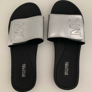 Micheal Khors silver slides